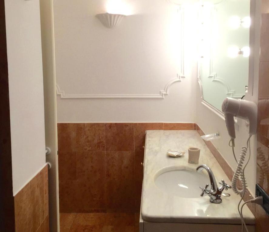 Chiossone Suites Γένοβα Εξωτερικό φωτογραφία